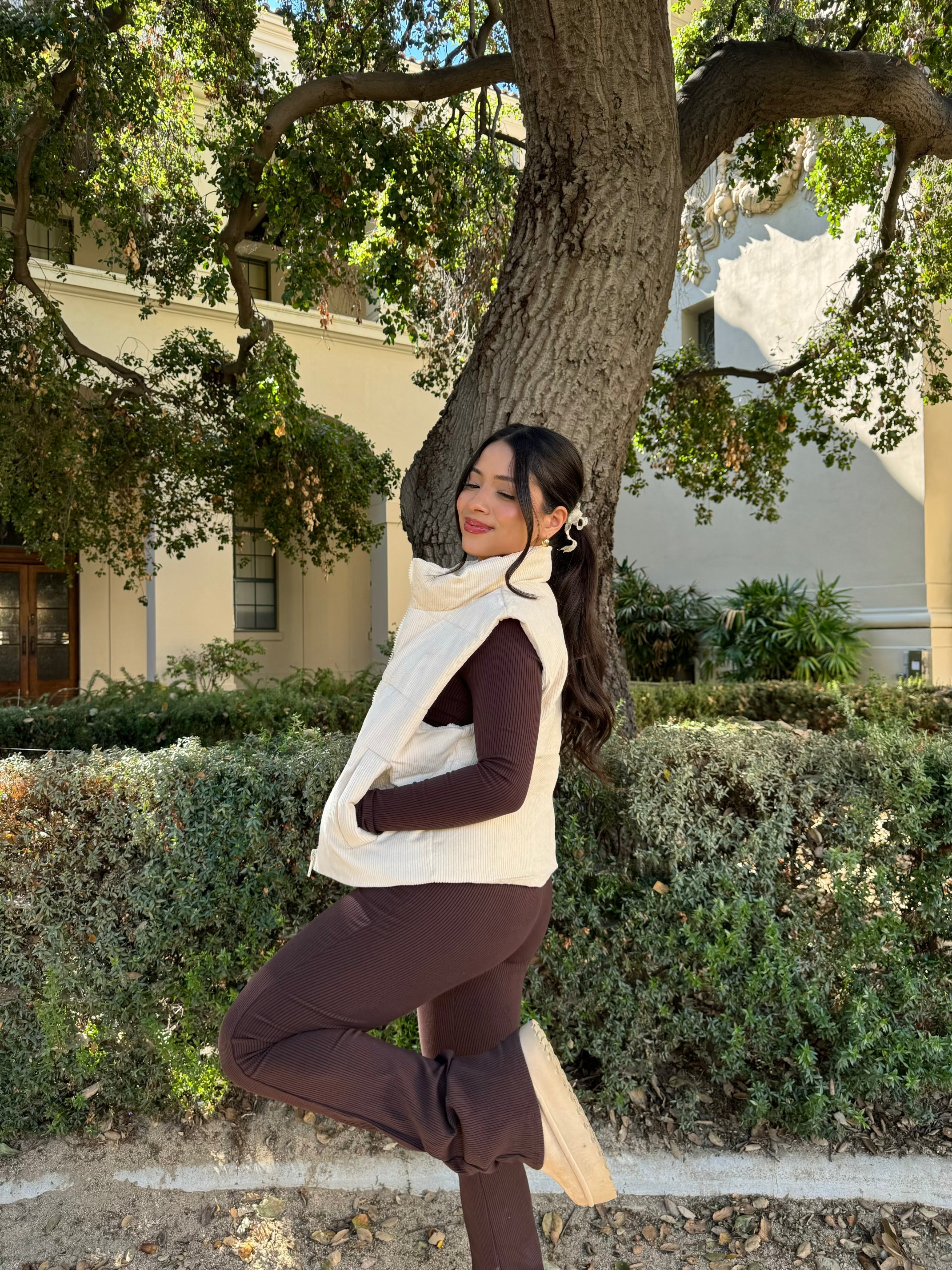 It Girl Corduroy Puffer Vest (Sweet Cream)