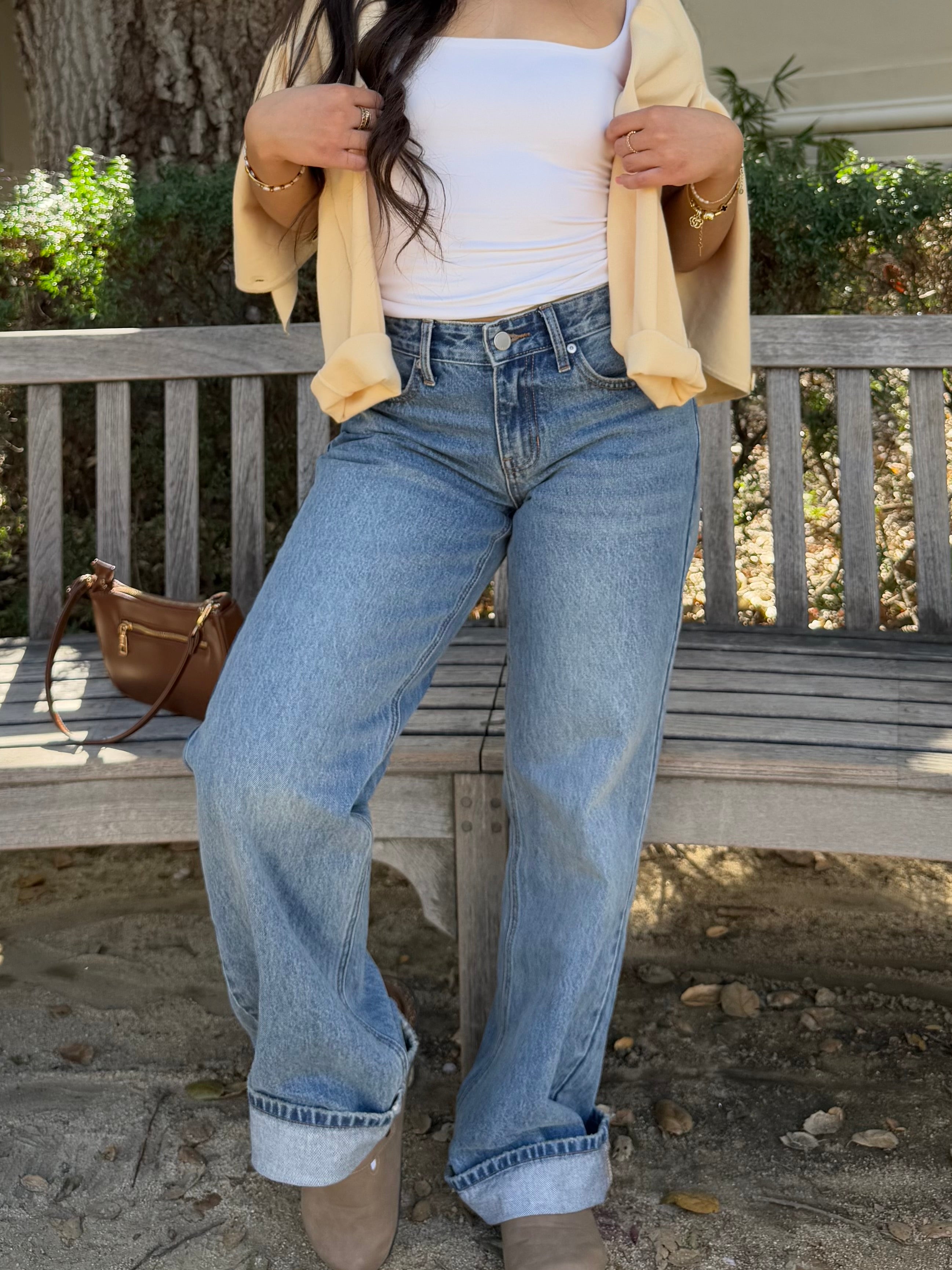 Kiki Low Waisted Mom Jeans