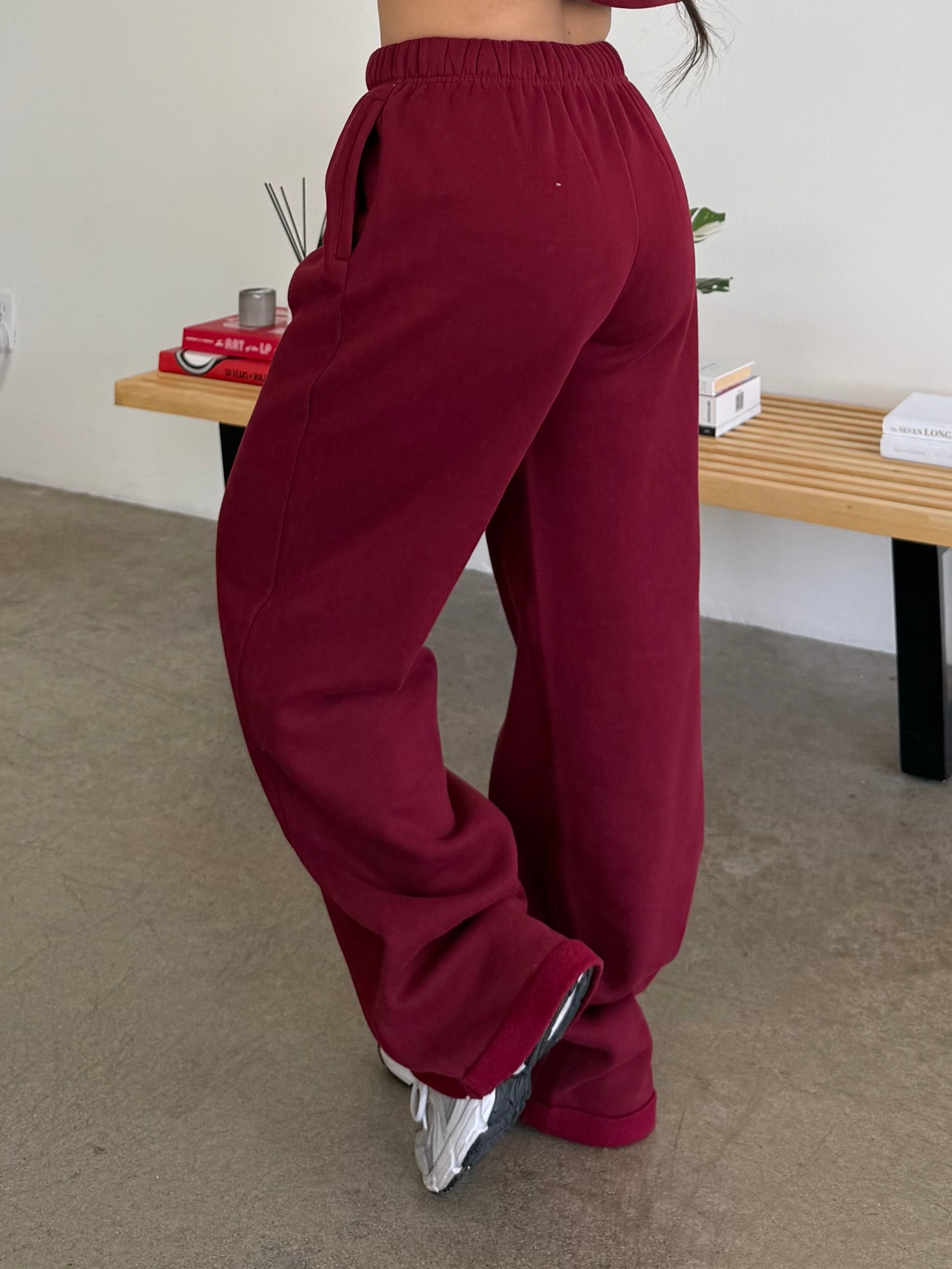 Serene Fleece Sweatpants (Cranberry)