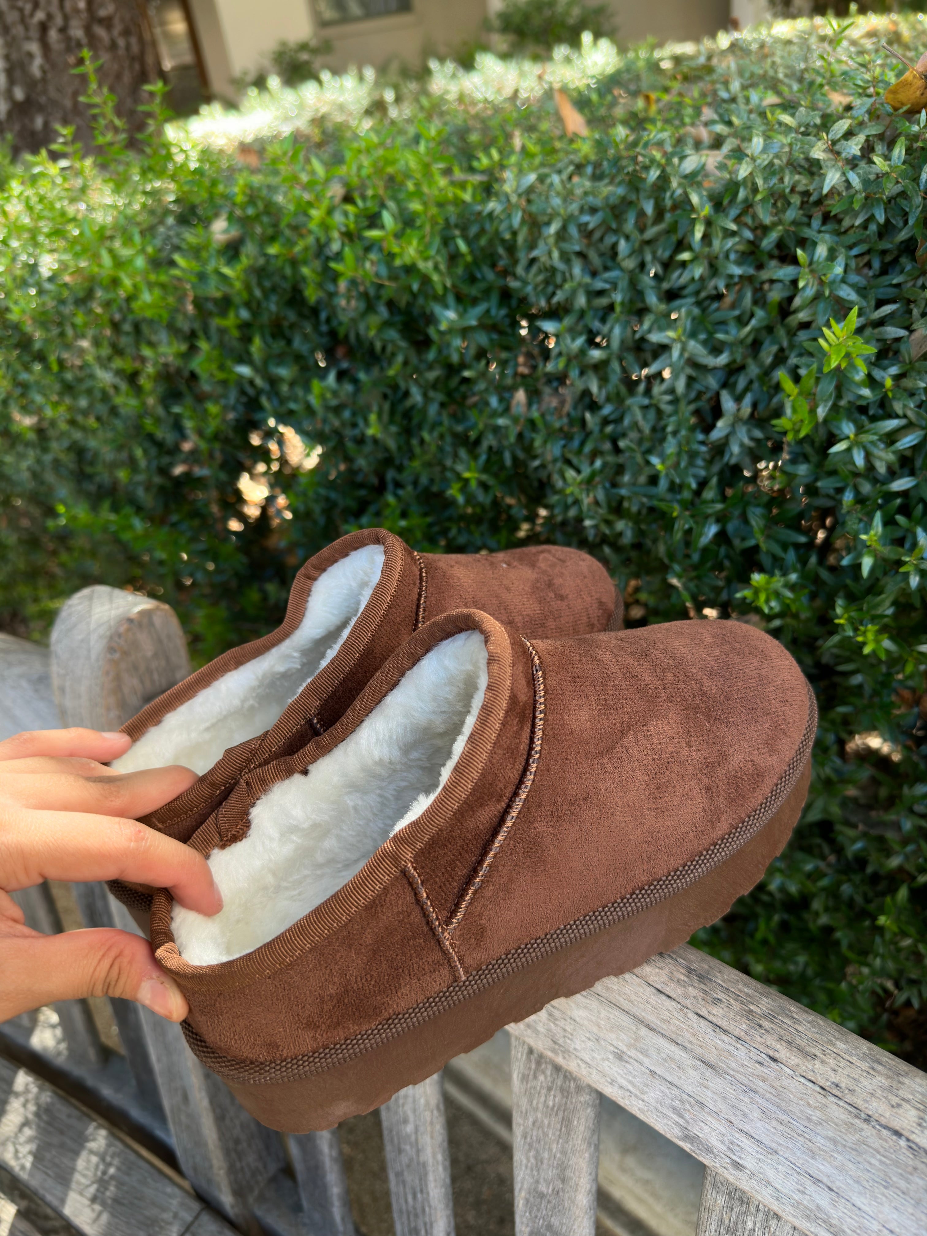 Snugg Mini Platform Boots (Chocolate)