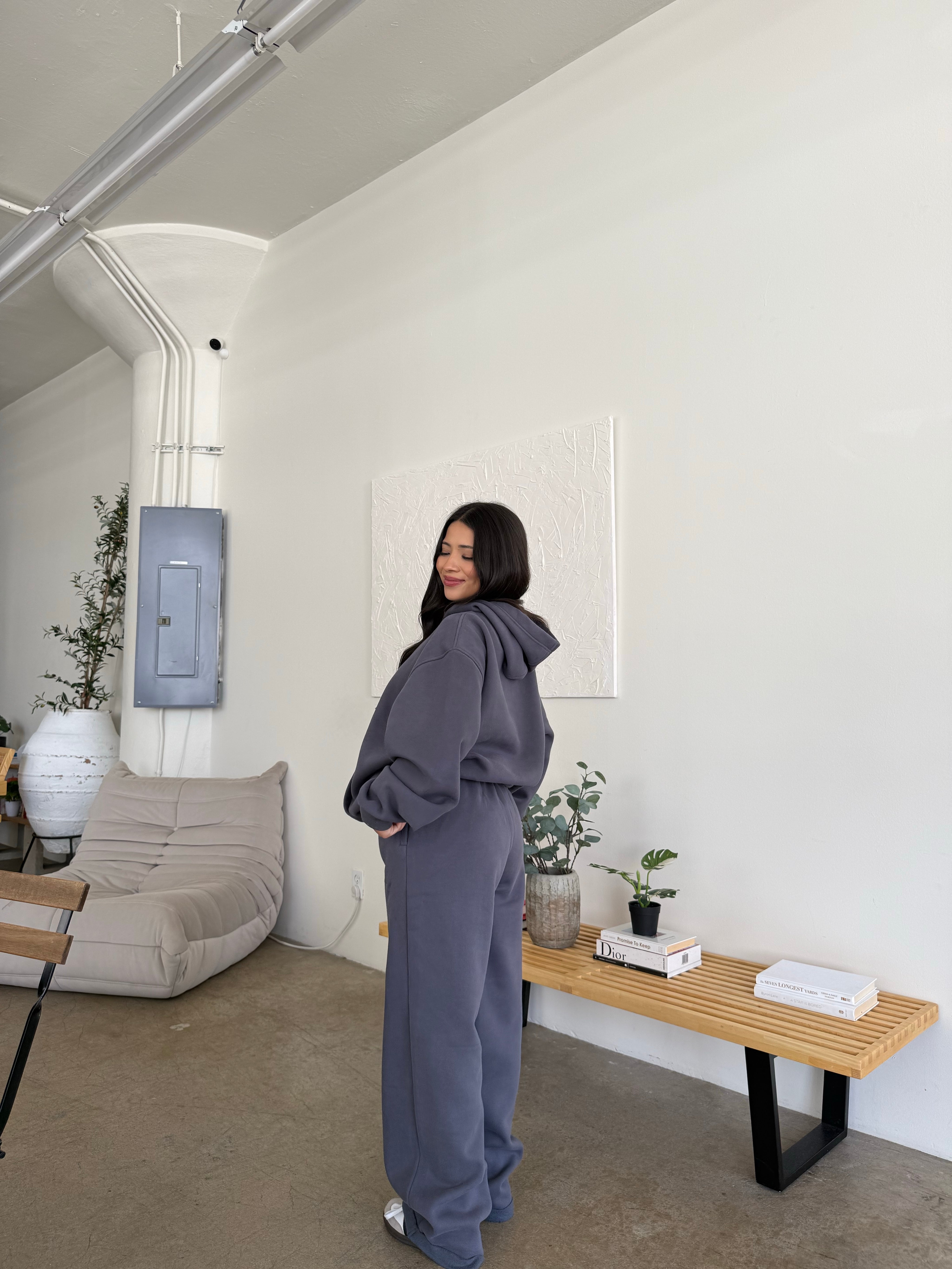 Serene Fleece Sweatpants (Charcoal)