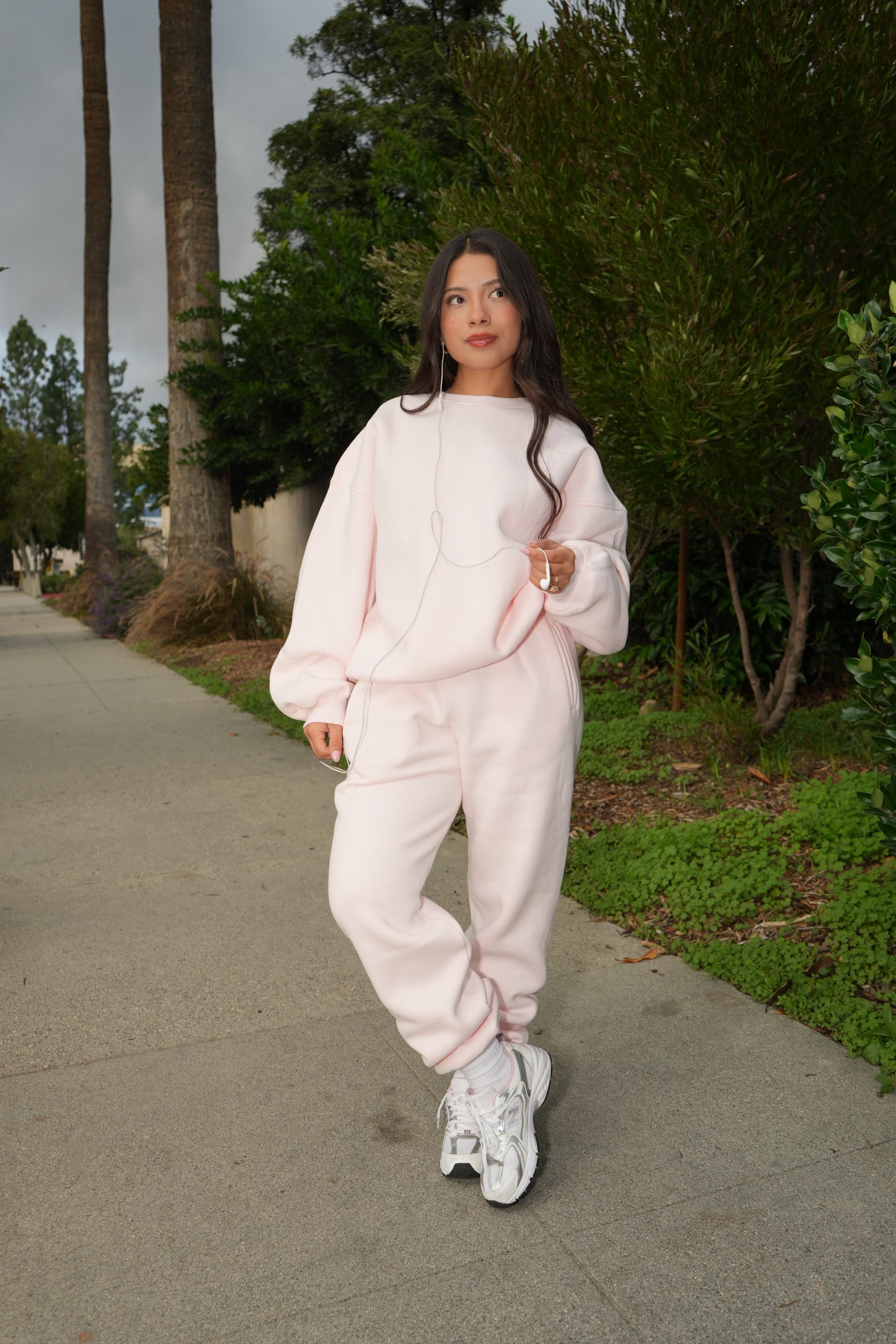 Simple Things Crewneck (Baby Pink)