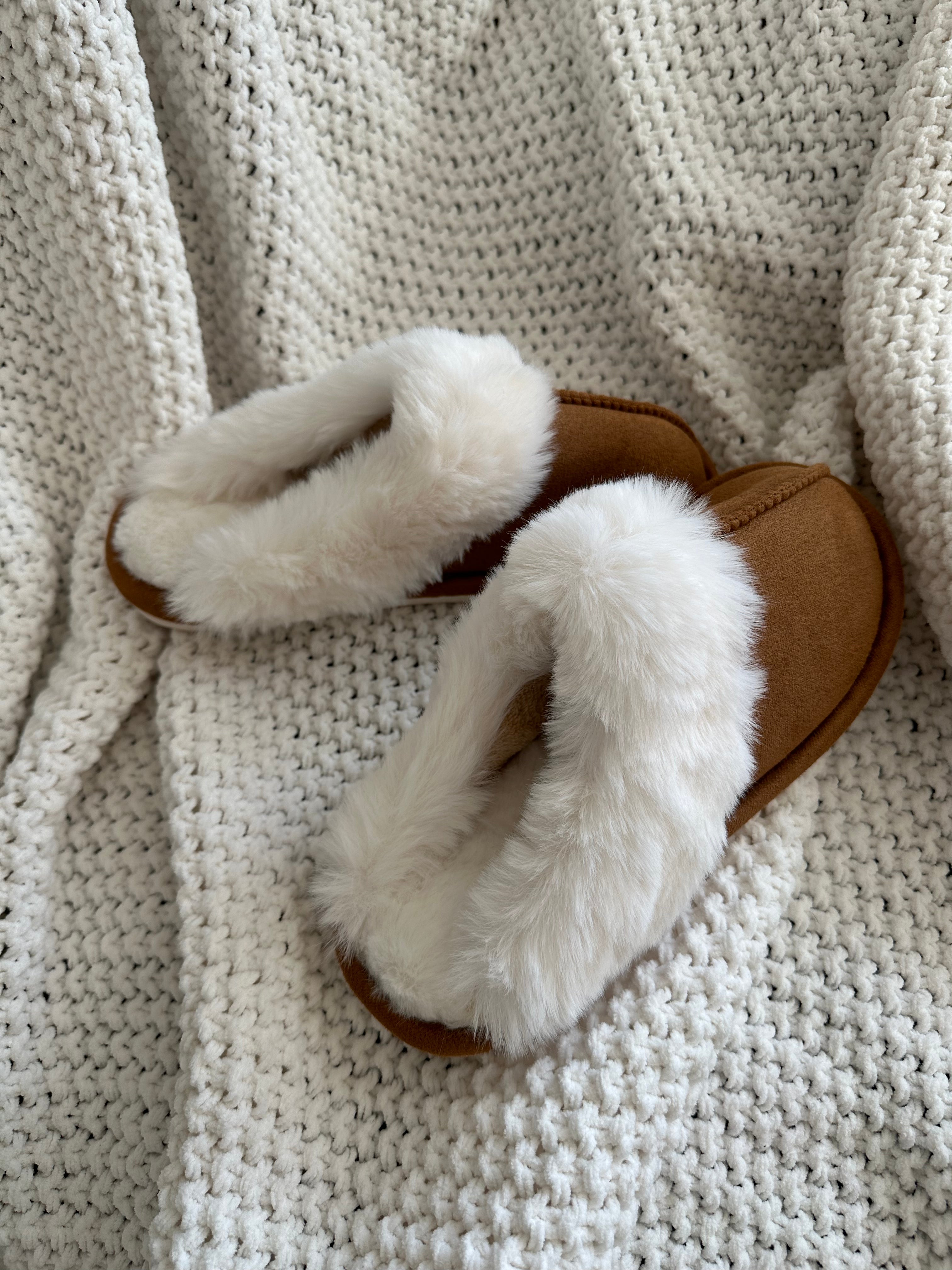 Snugg Slippers (Chestnut)
