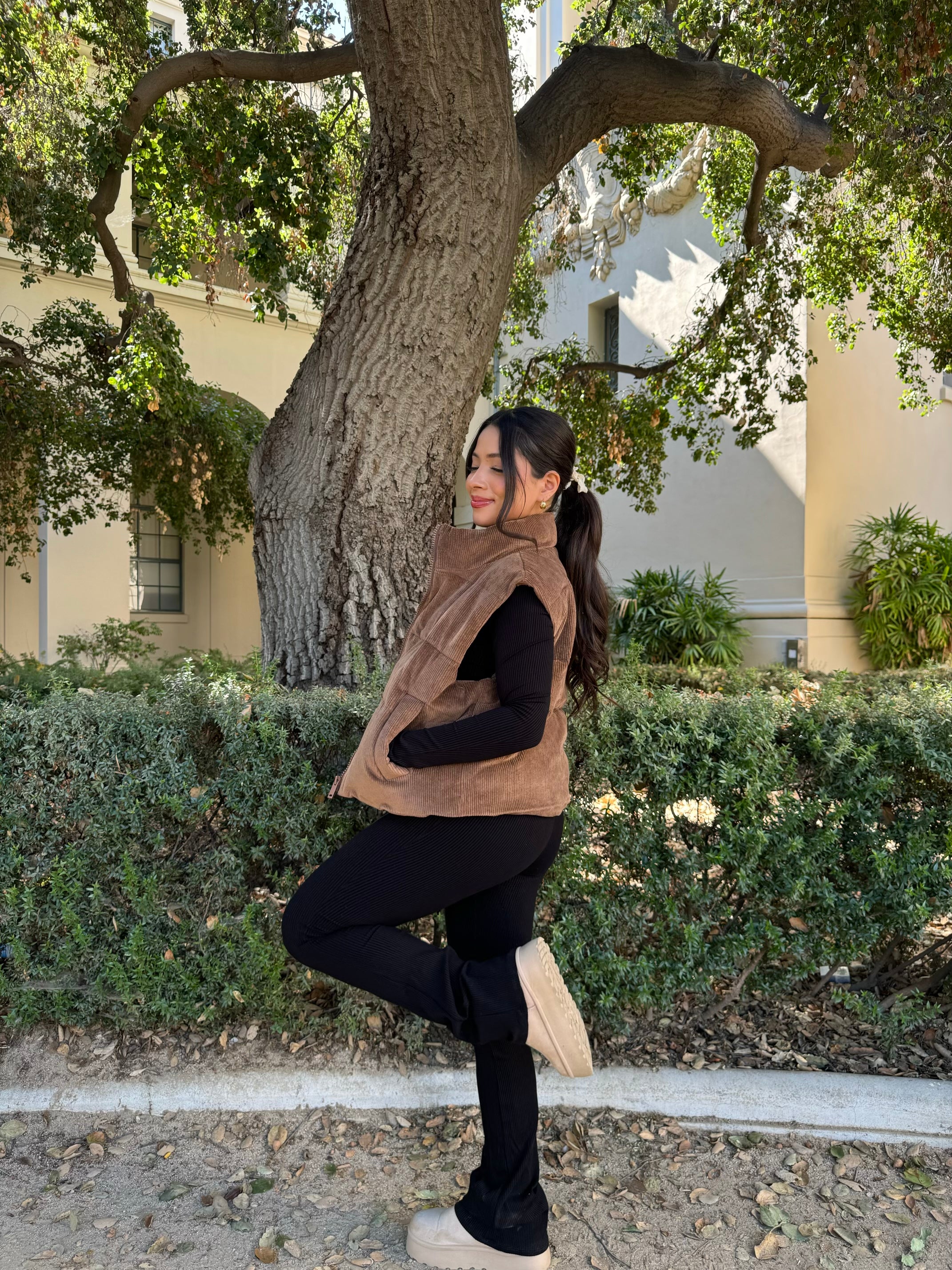 It Girl Corduroy Puffer Vest (Chocolate)