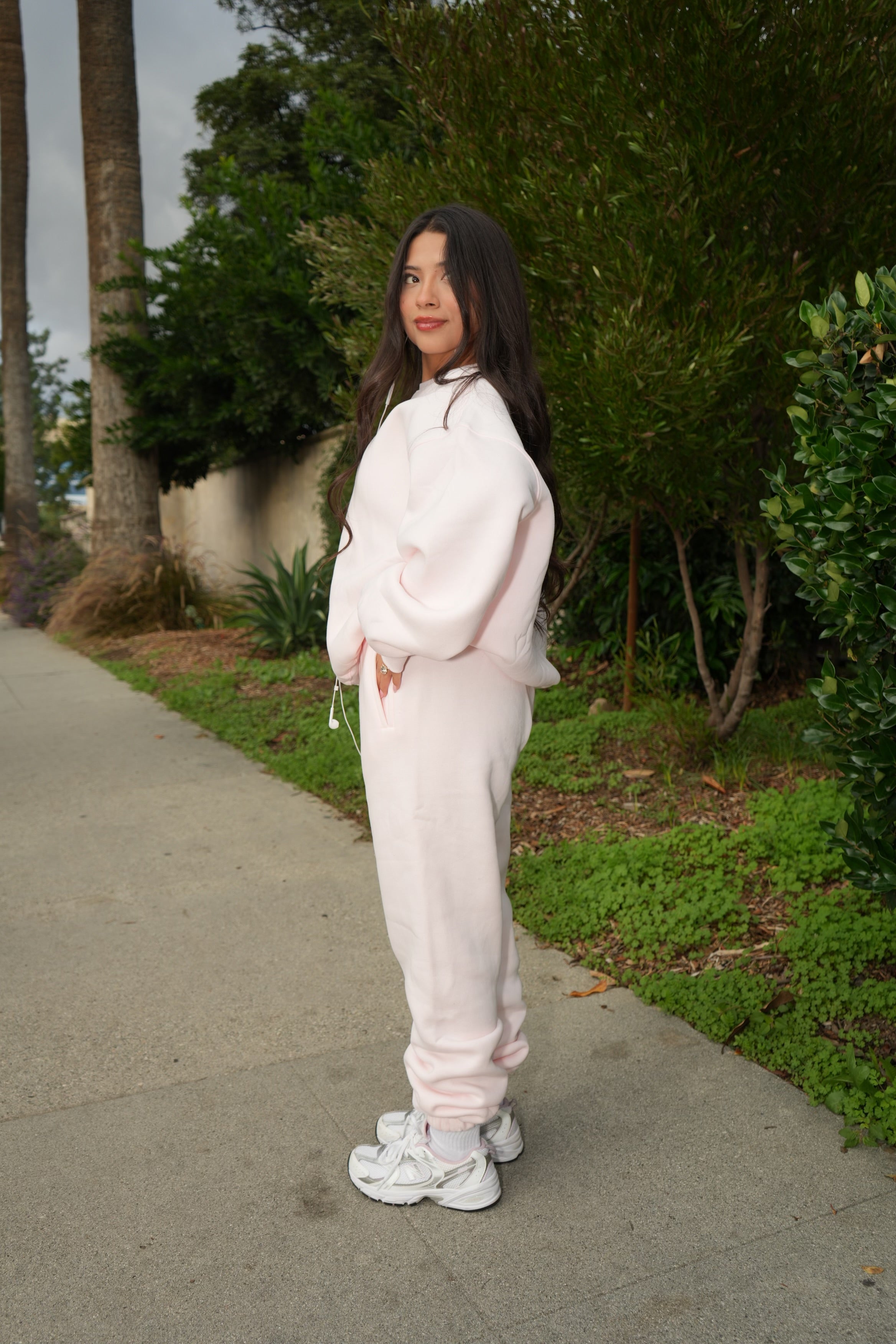 Simple Things Cuffed Sweatpants (Baby Pink)