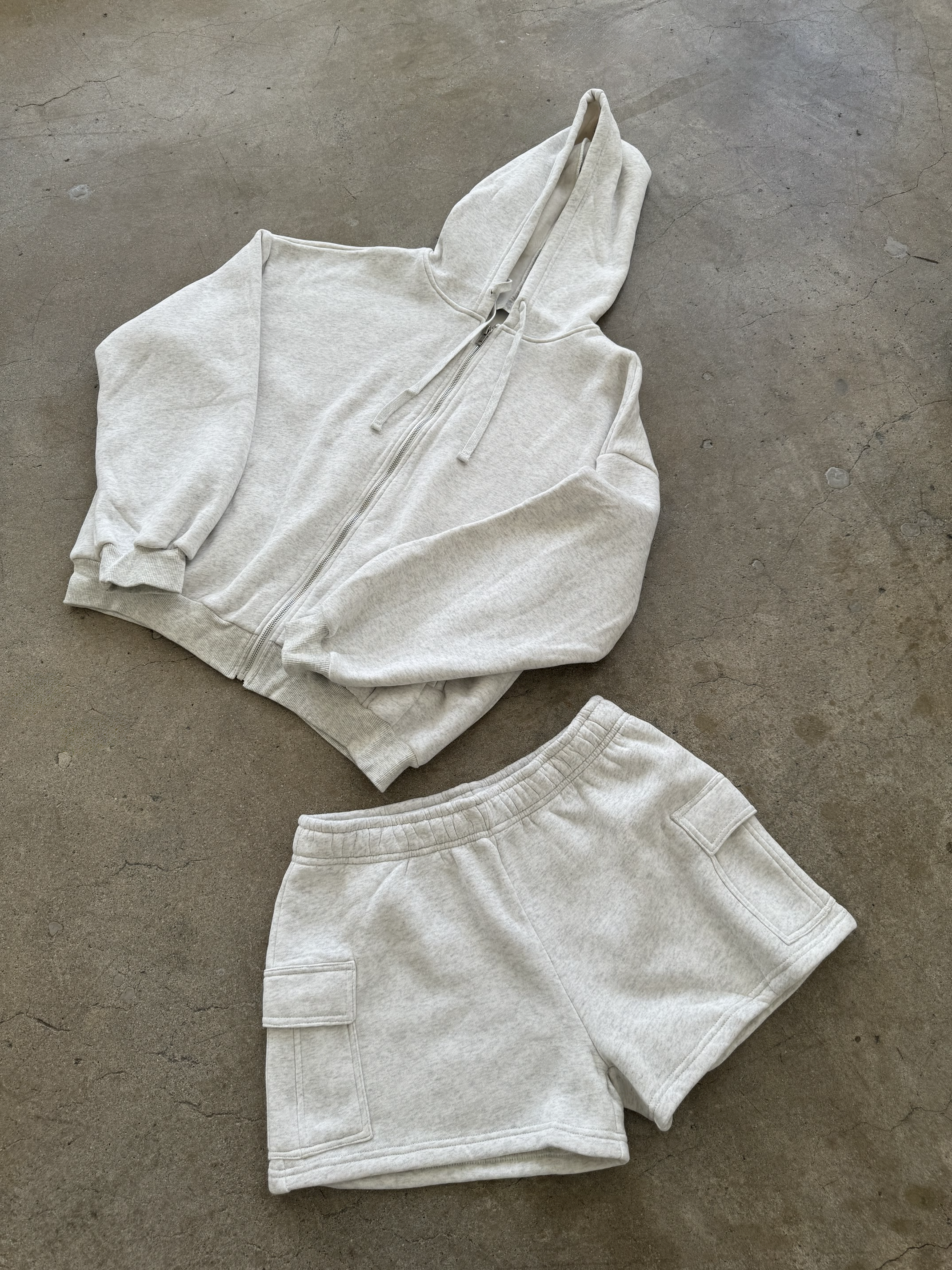 Simple Things Cargo Shorts (Heather White)
