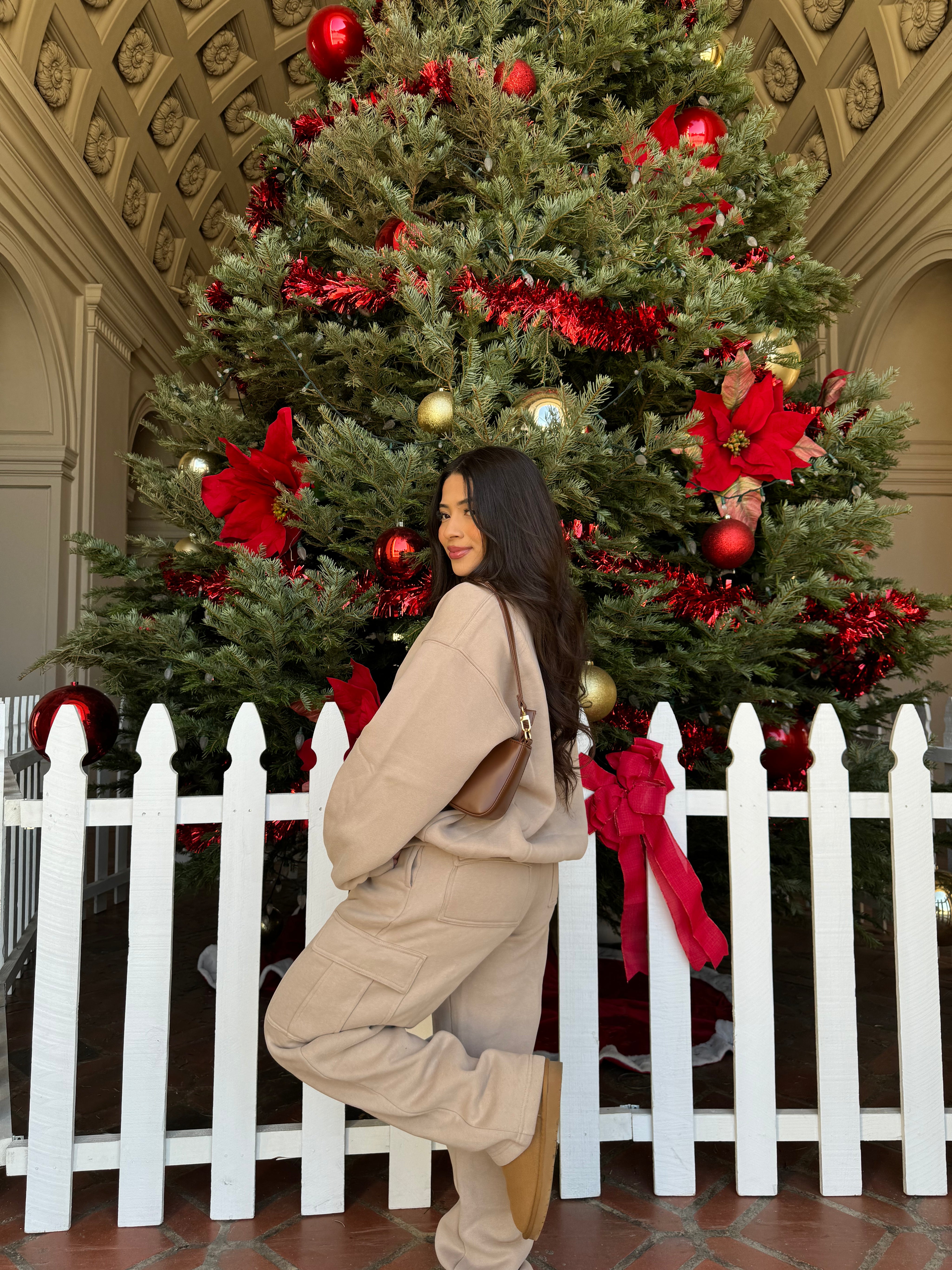 Simple Things Crewneck (Taupe)