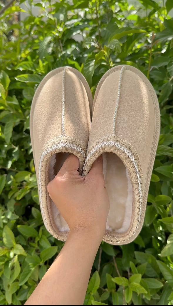 Snugg Tazz Platform Slippers