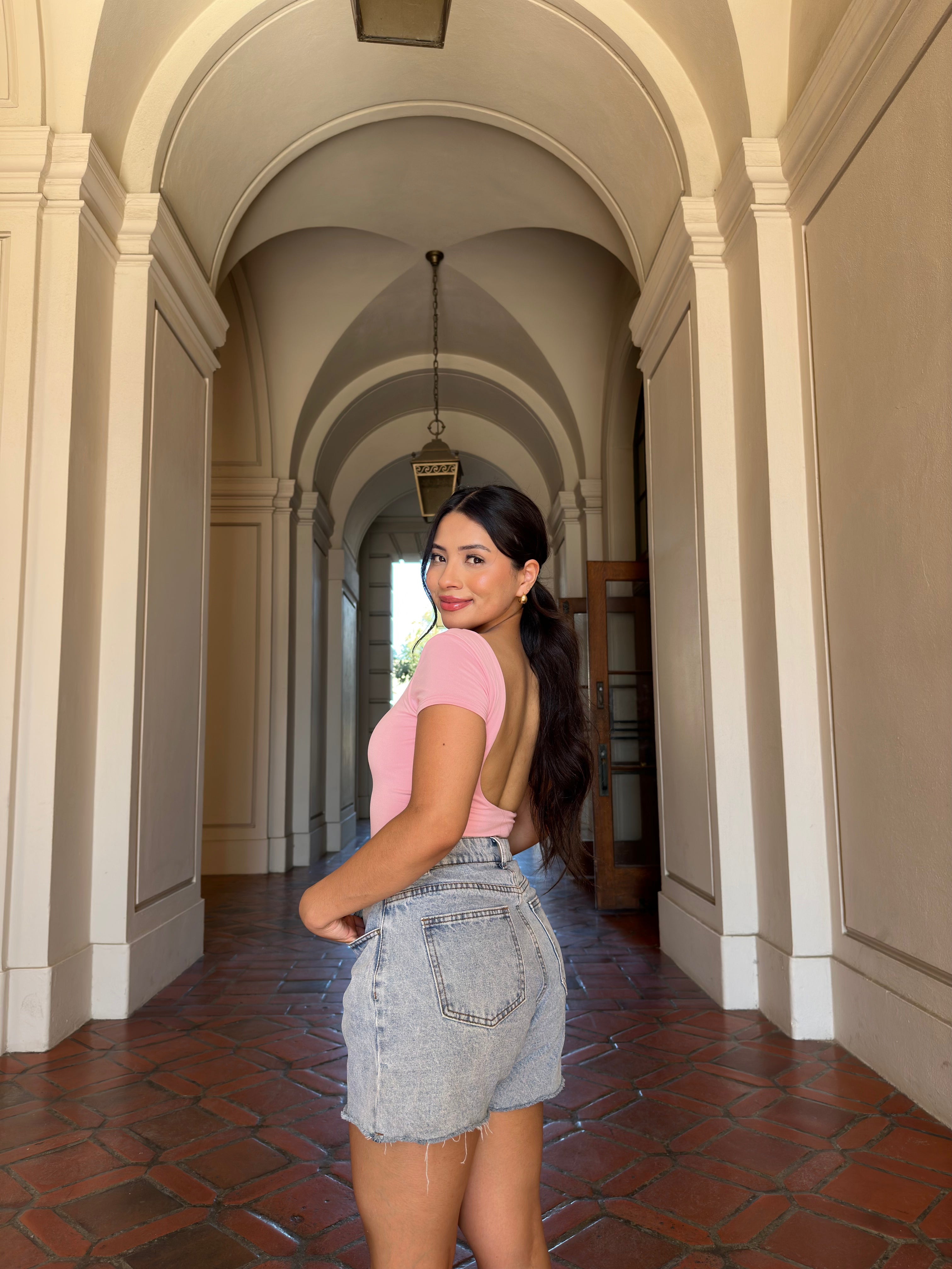 Open-Back Lust Butter Short Sleeve (light pink)
