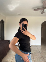 V-Neck Butter Short Sleeve Basic (Onyx)